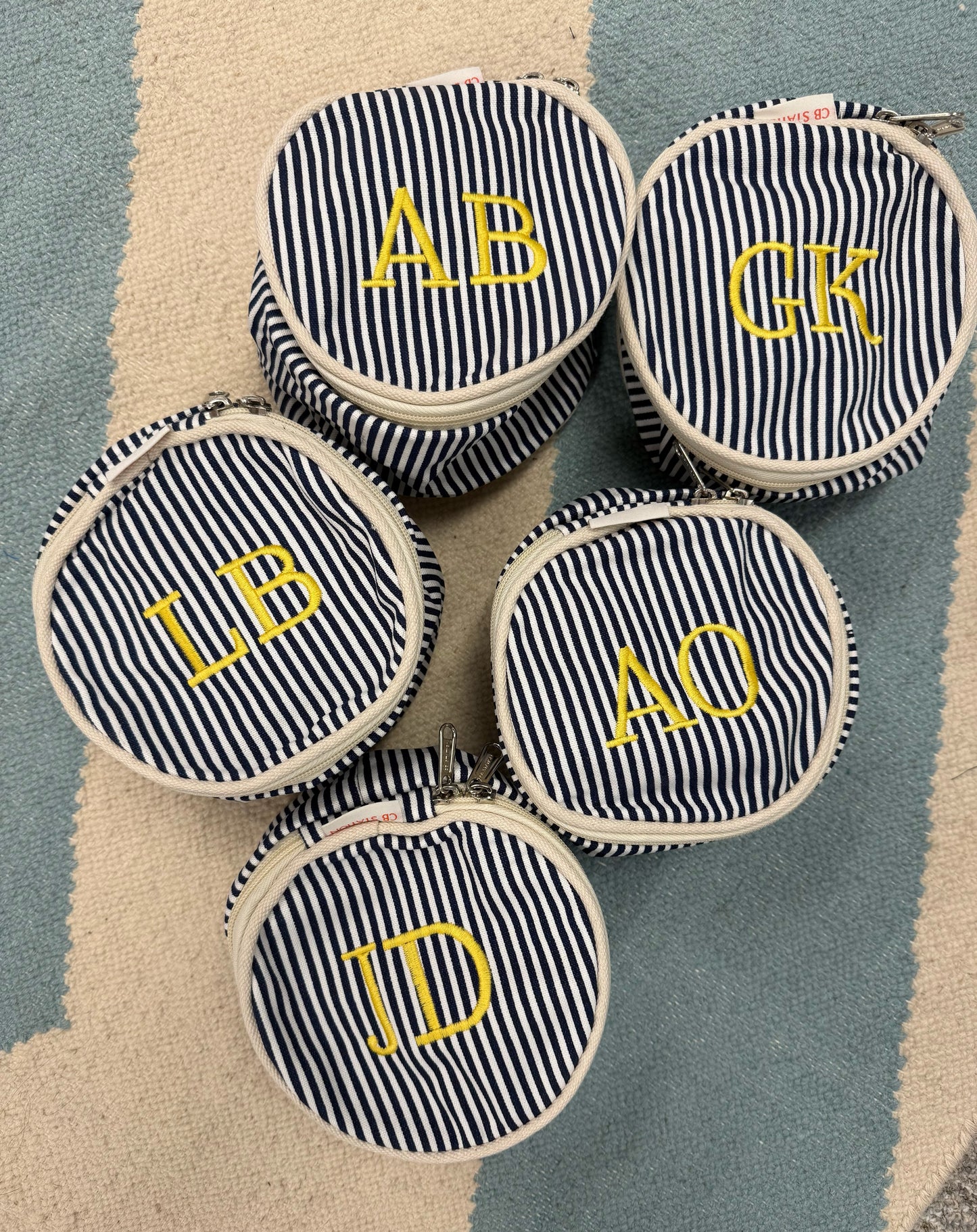 Stripe Circle Travel Case