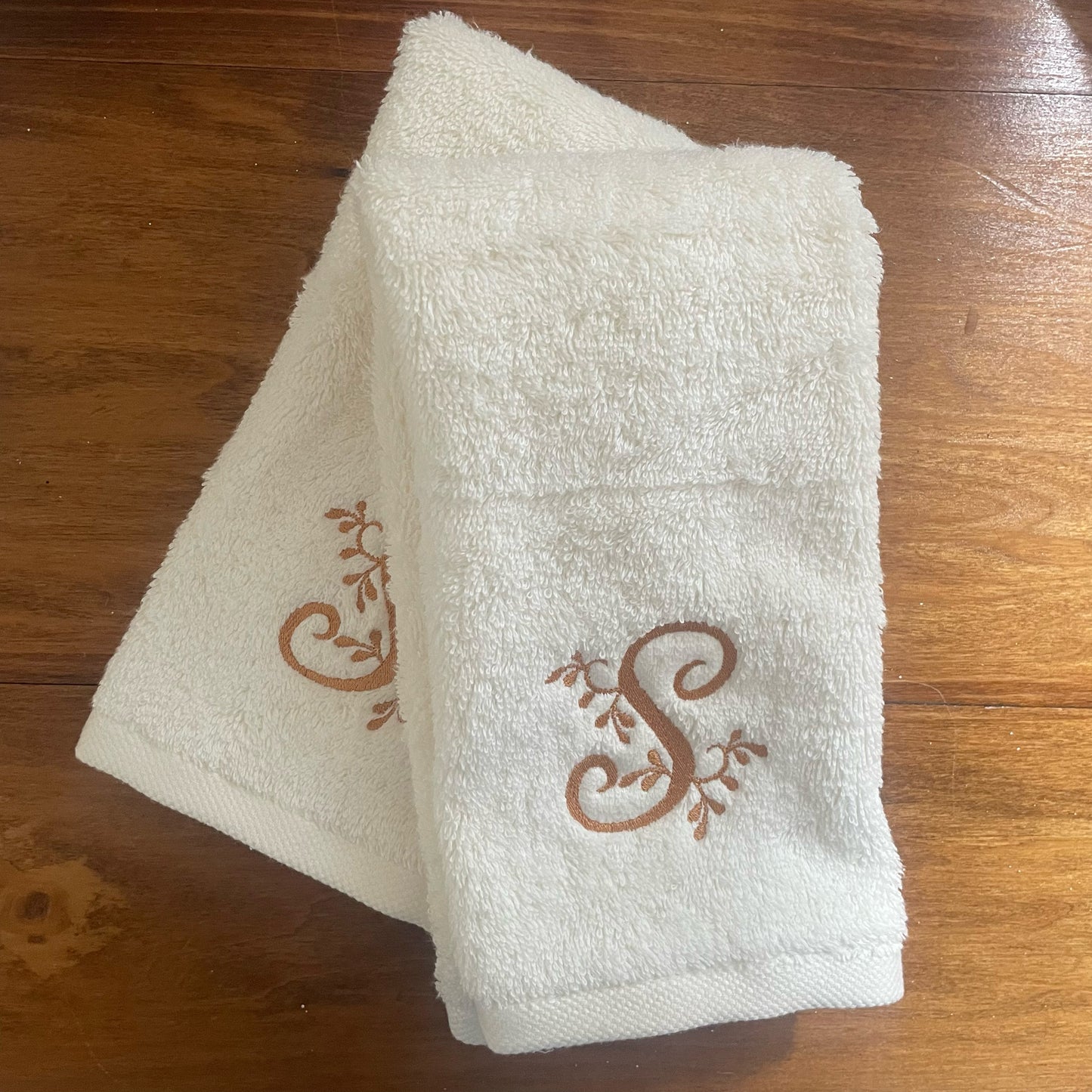 Sferra Bath Collection Fingertip Towel