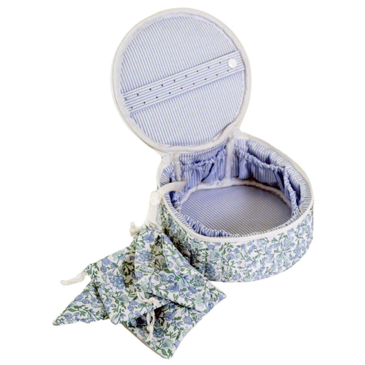 Quilted Jewelry Round